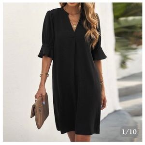 NWT! Flare-Sleeve Black Shift Dress